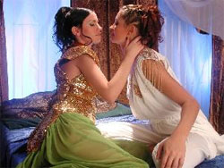 Lesbians - Lia and the Queen